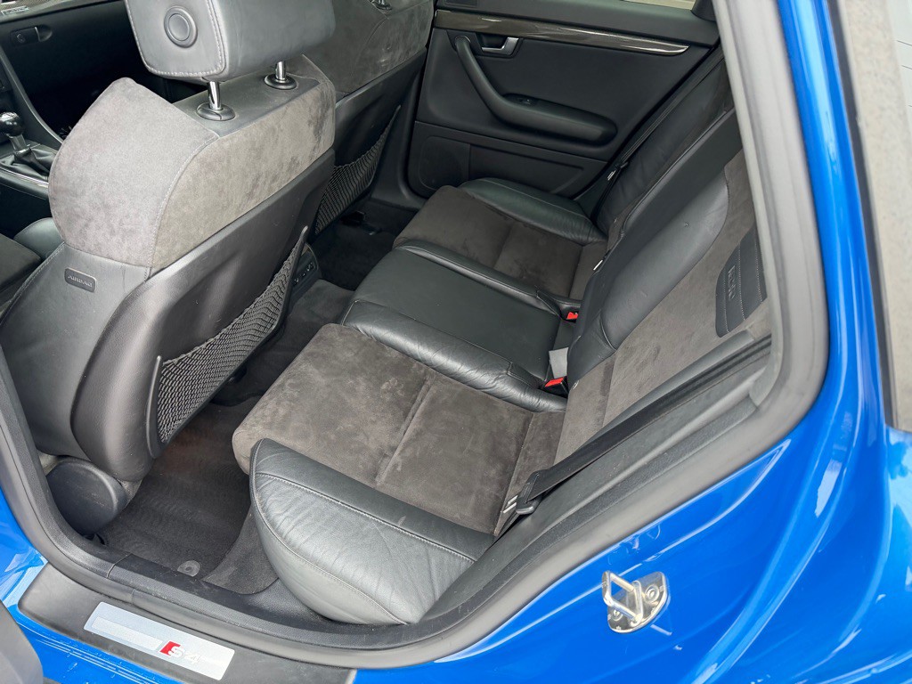 2007 Audi S4 Image 11