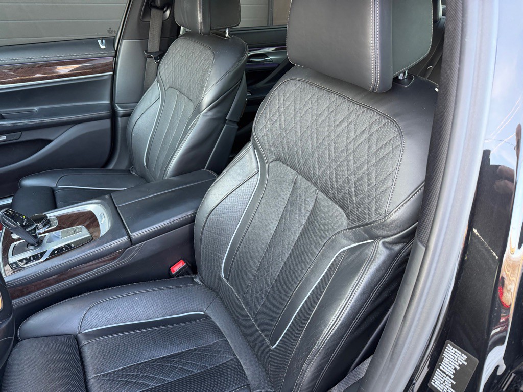 2017 BMW 7 Series Image 4