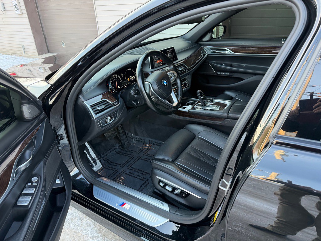 2017 BMW 7 Series Image 5