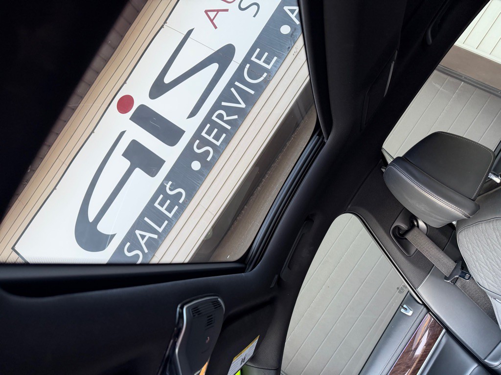 2017 BMW 7 Series Image 6