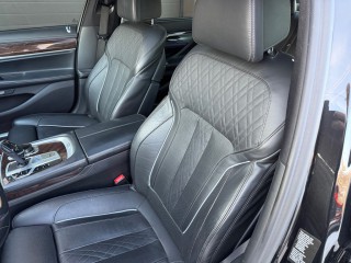 Image for 2017 BMW 7 Series 750xi ID: 7095273