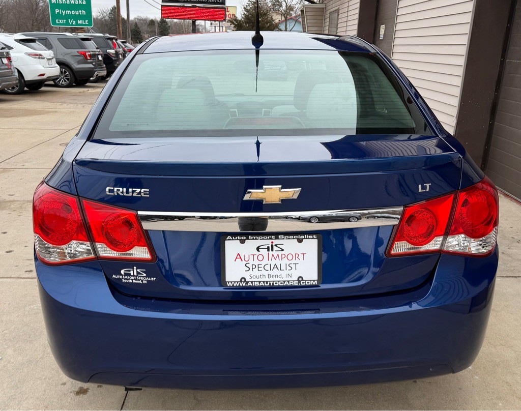 2013 Chevrolet Cruze Image 4