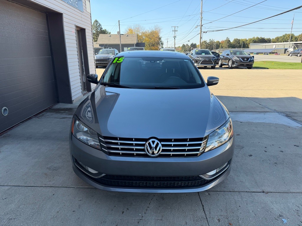 2015 Volkswagen Passat Image 7