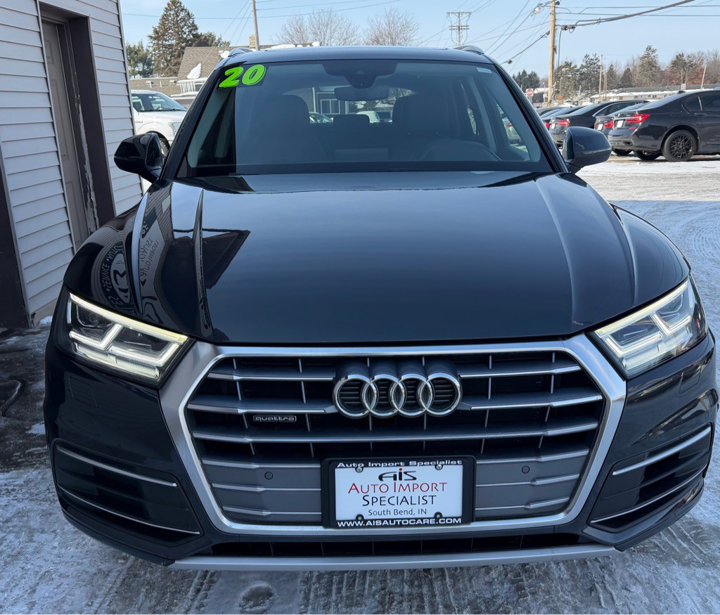 2020 Audi Q5 Image 2