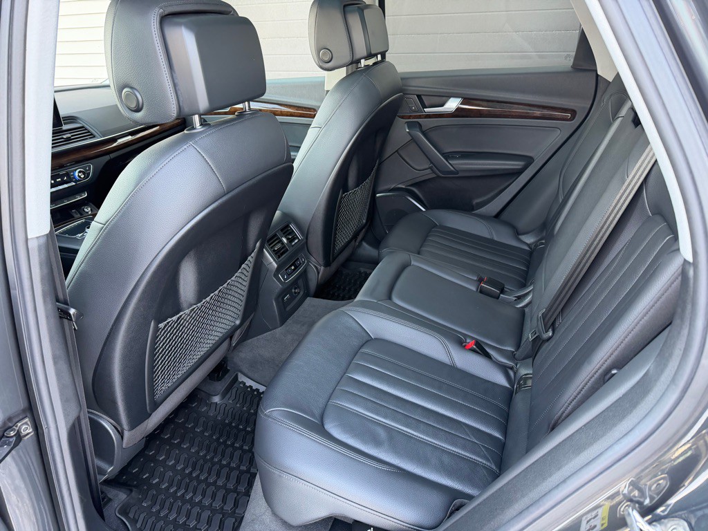 2020 Audi Q5 Image 6