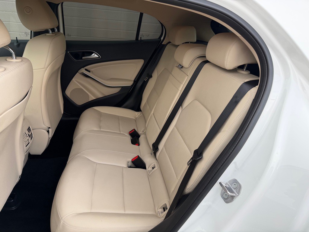 2019 Mercedes-Benz GLA-Class Image 7