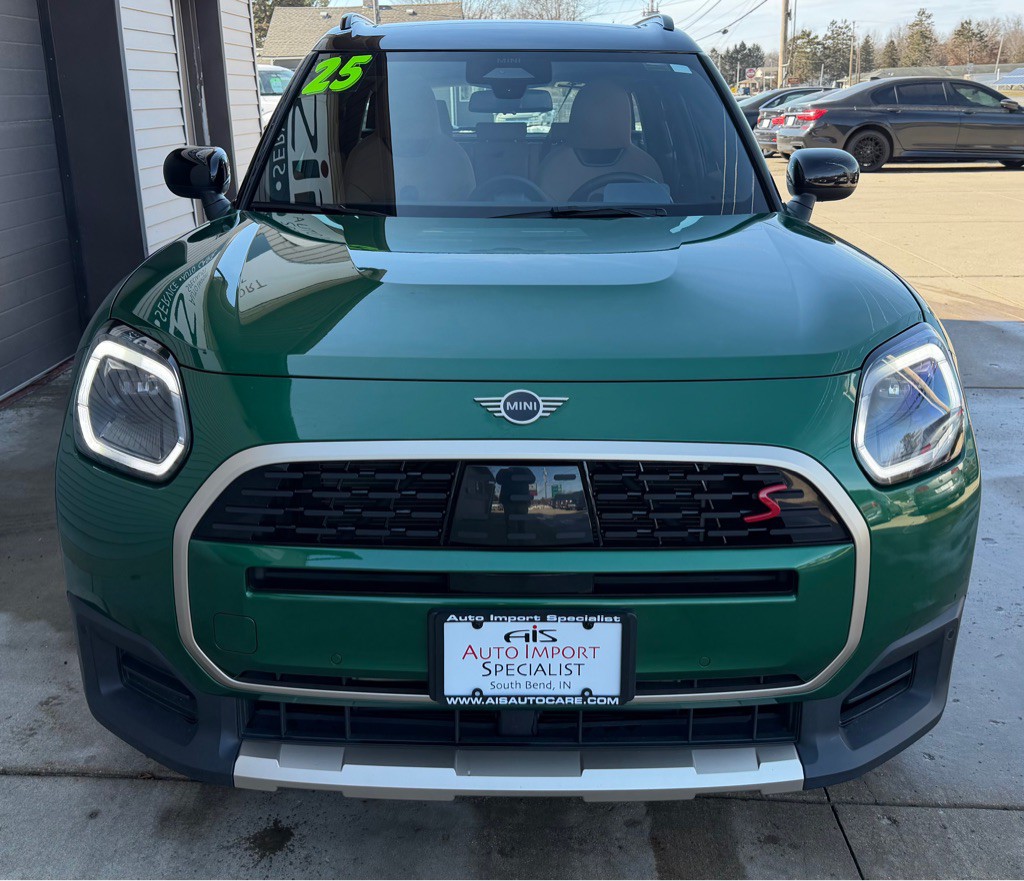 2025 MINI Countryman Image 2