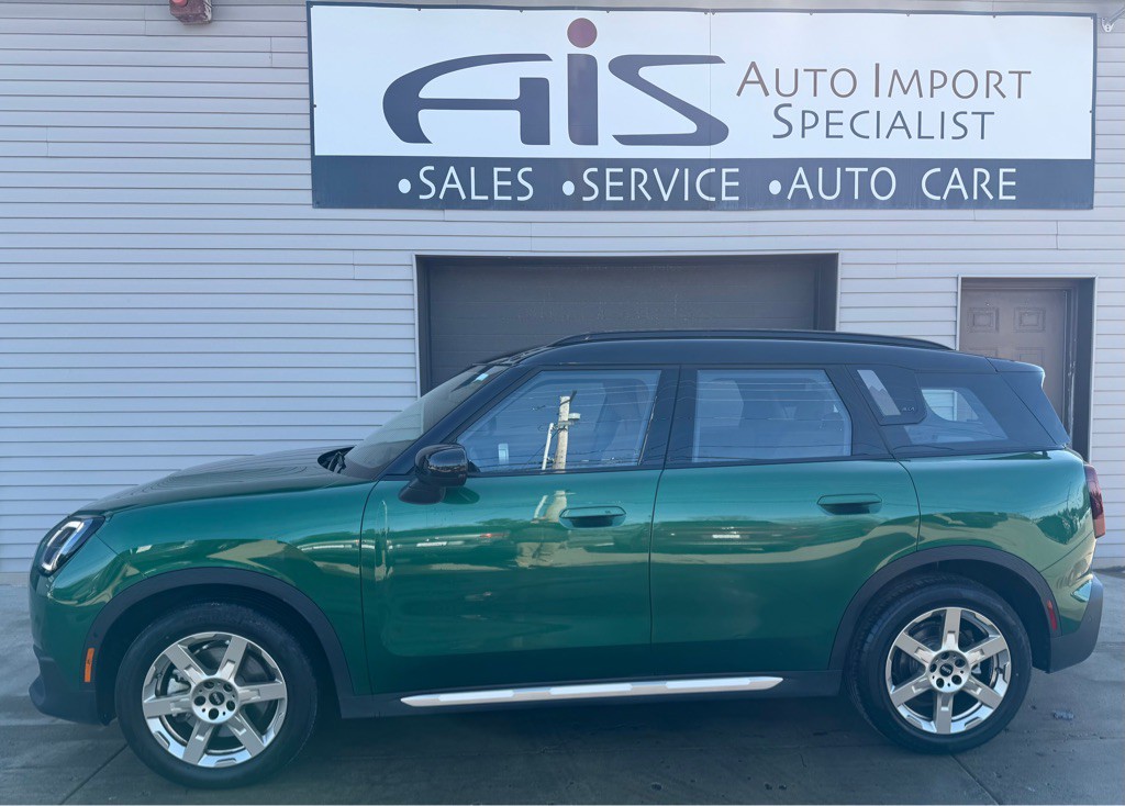 2025 MINI Countryman Image 3