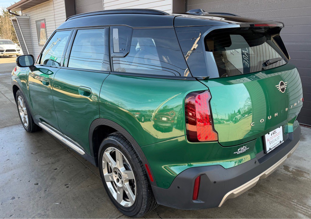 2025 MINI Countryman Image 10