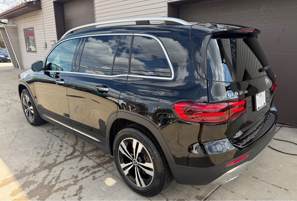 2025 Mercedes-Benz GLB Image 6
