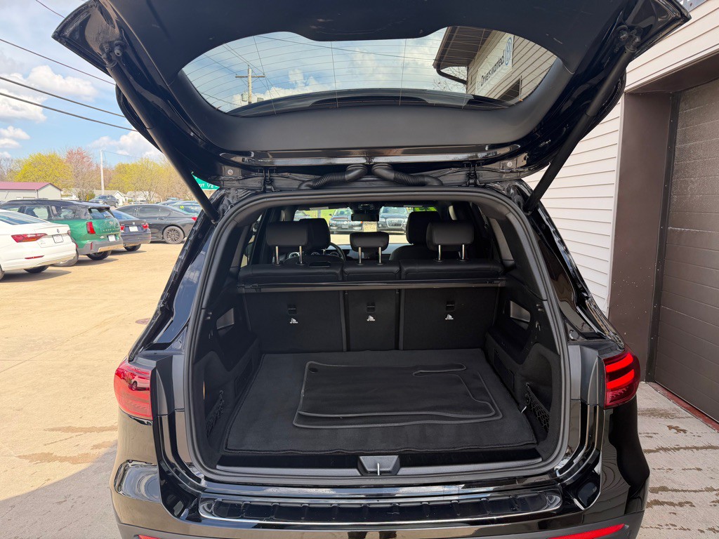 2025 Mercedes-Benz GLB Image 9