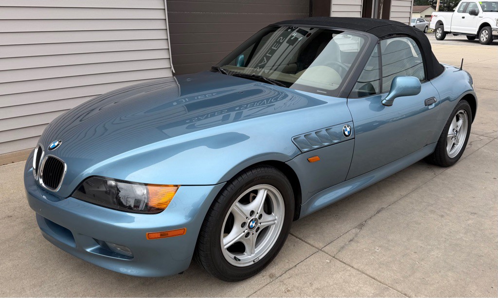 1996 BMW Z3 Image 2
