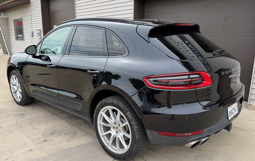 2018 Porsche Macan Image 4