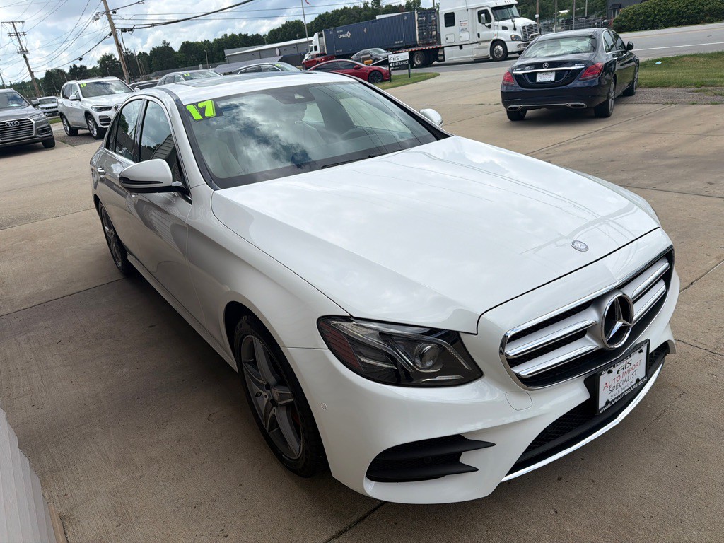 2017 Mercedes-Benz E-Class Image 1