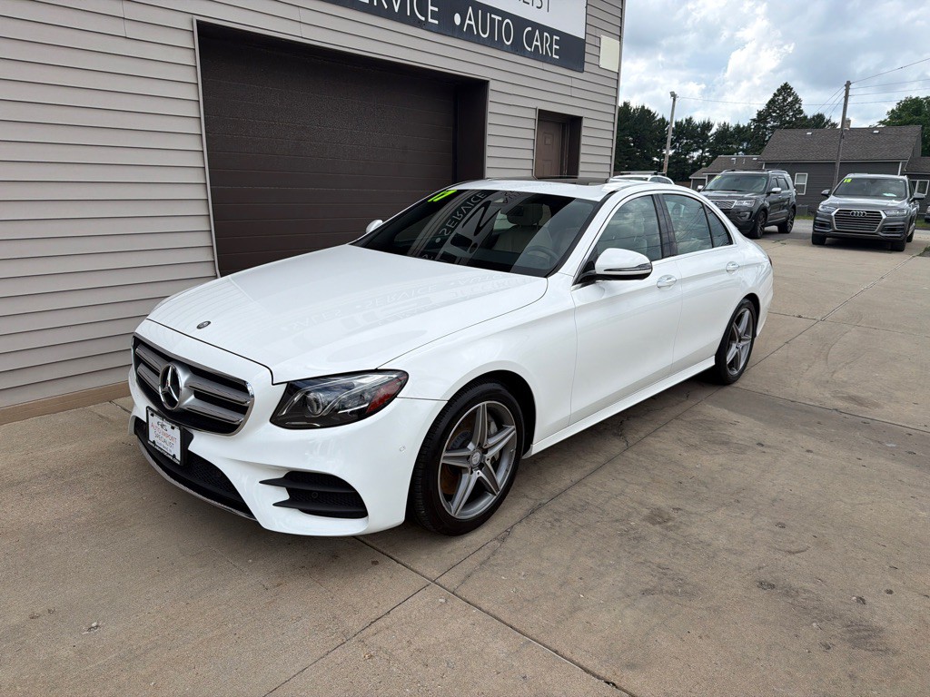 2017 Mercedes-Benz E-Class Image 2