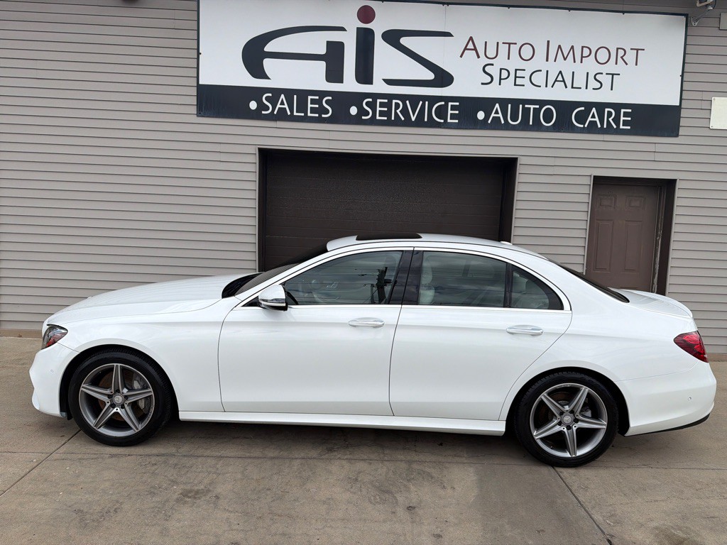 2017 Mercedes-Benz E-Class Image 4