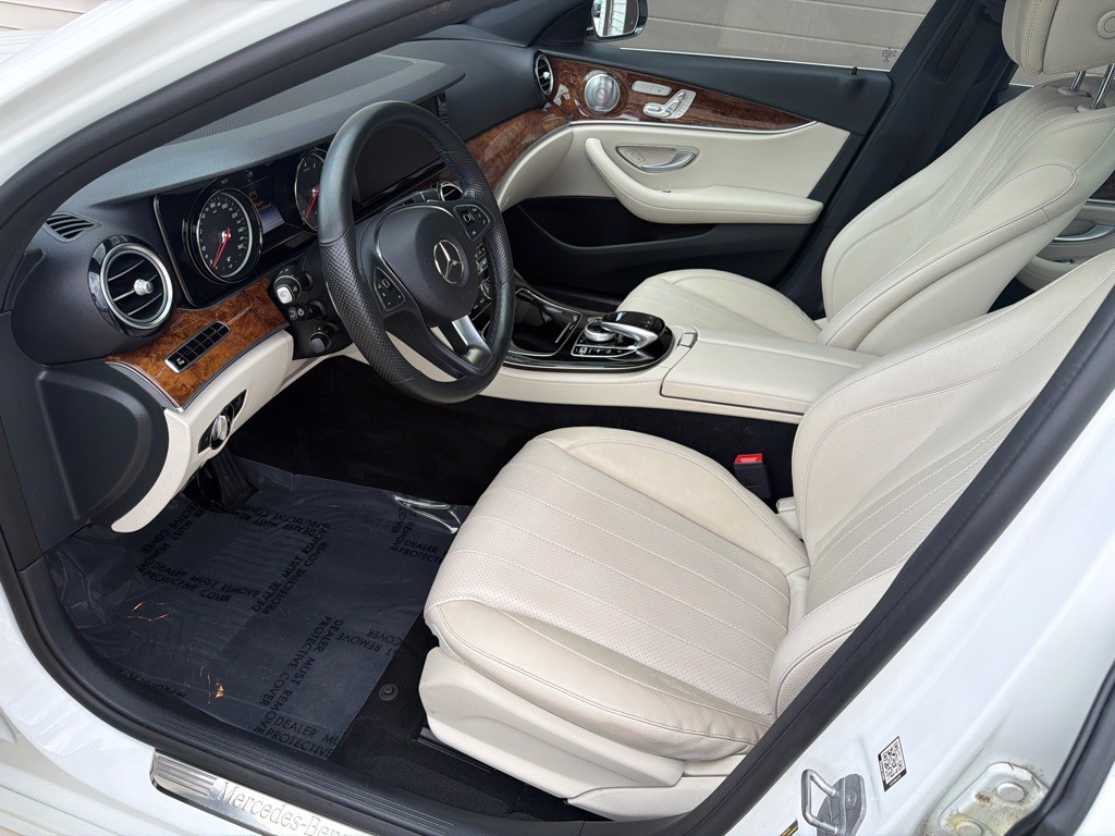 2017 Mercedes-Benz E-Class Image 5