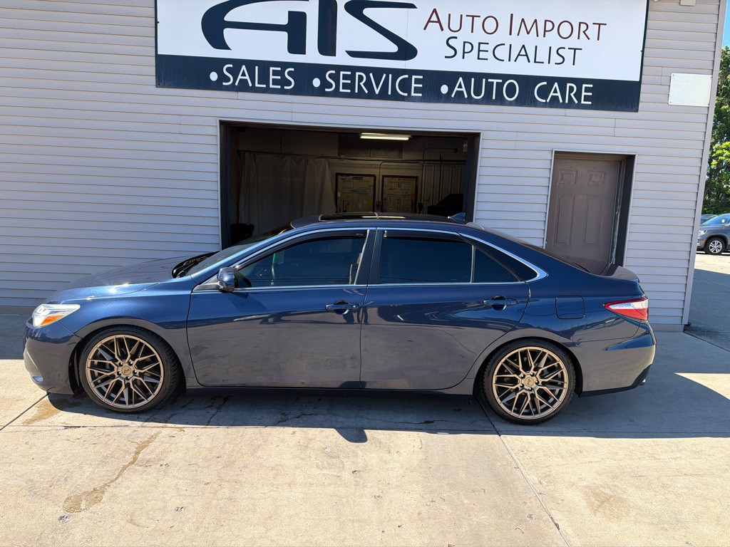 2015 Toyota Camry Image 6