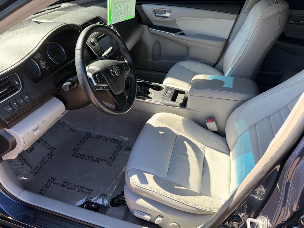 2015 Toyota Camry Image 7