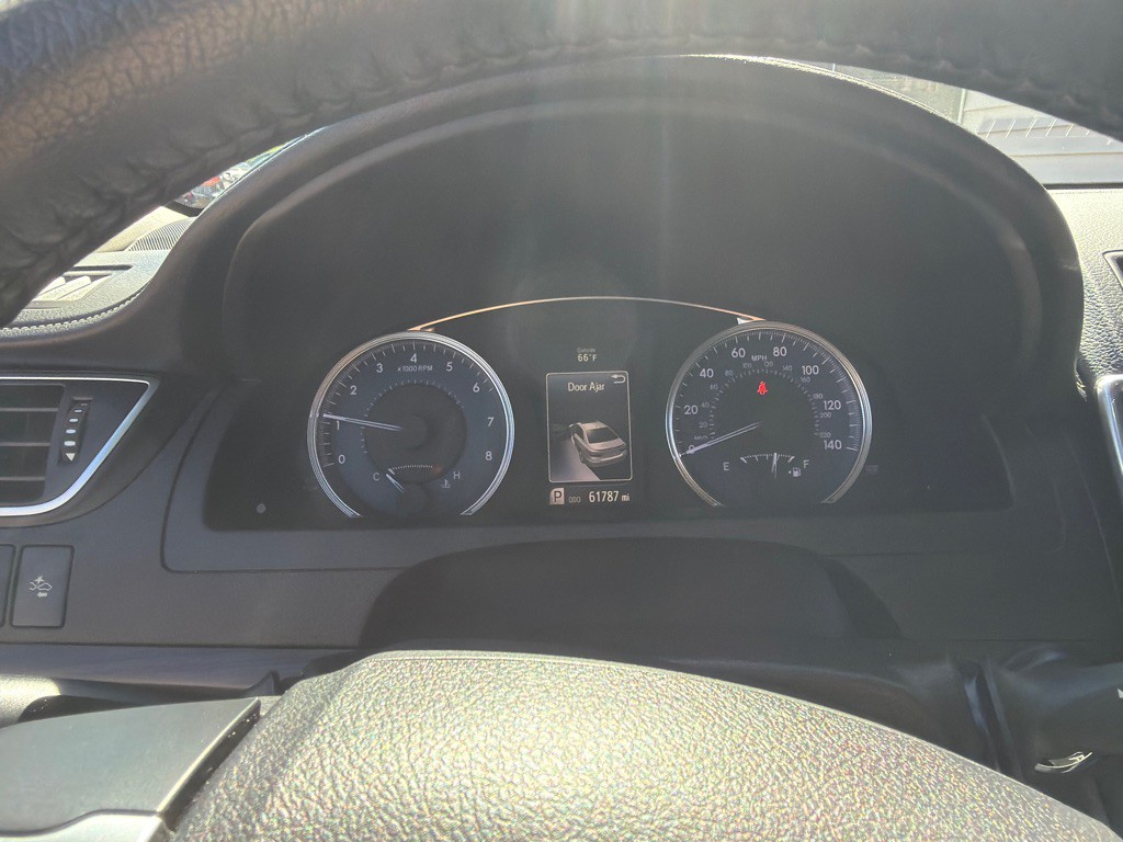 2015 Toyota Camry Image 10