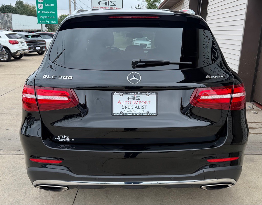 2017 Mercedes-Benz GLC-Class Image 7