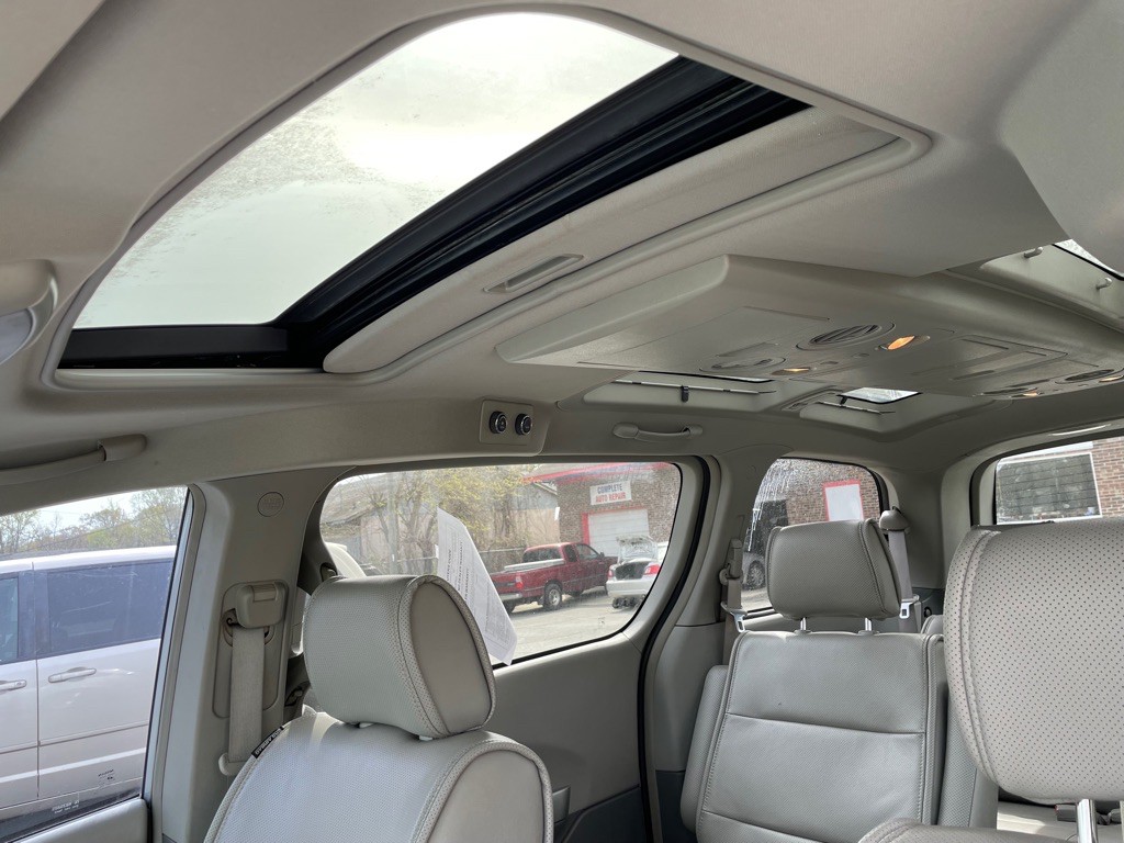 2007 Nissan Quest Image 8