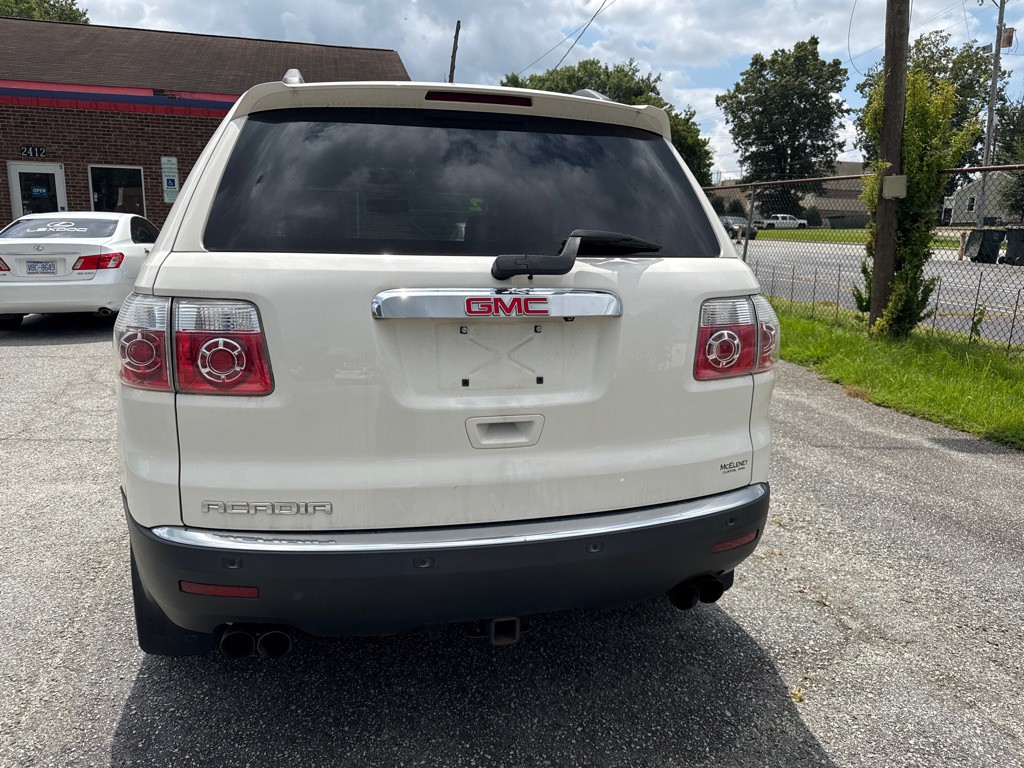 2012 GMC Acadia Image 18