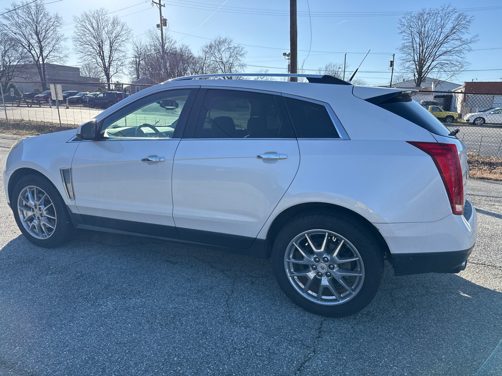 2013 Cadillac SRX Image 8