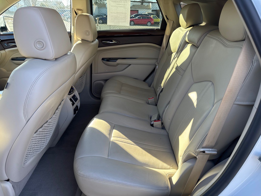 2013 Cadillac SRX Image 9