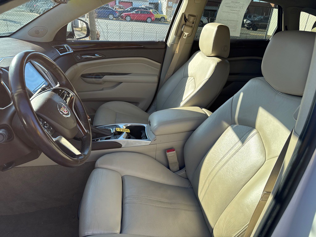 2013 Cadillac SRX Image 11