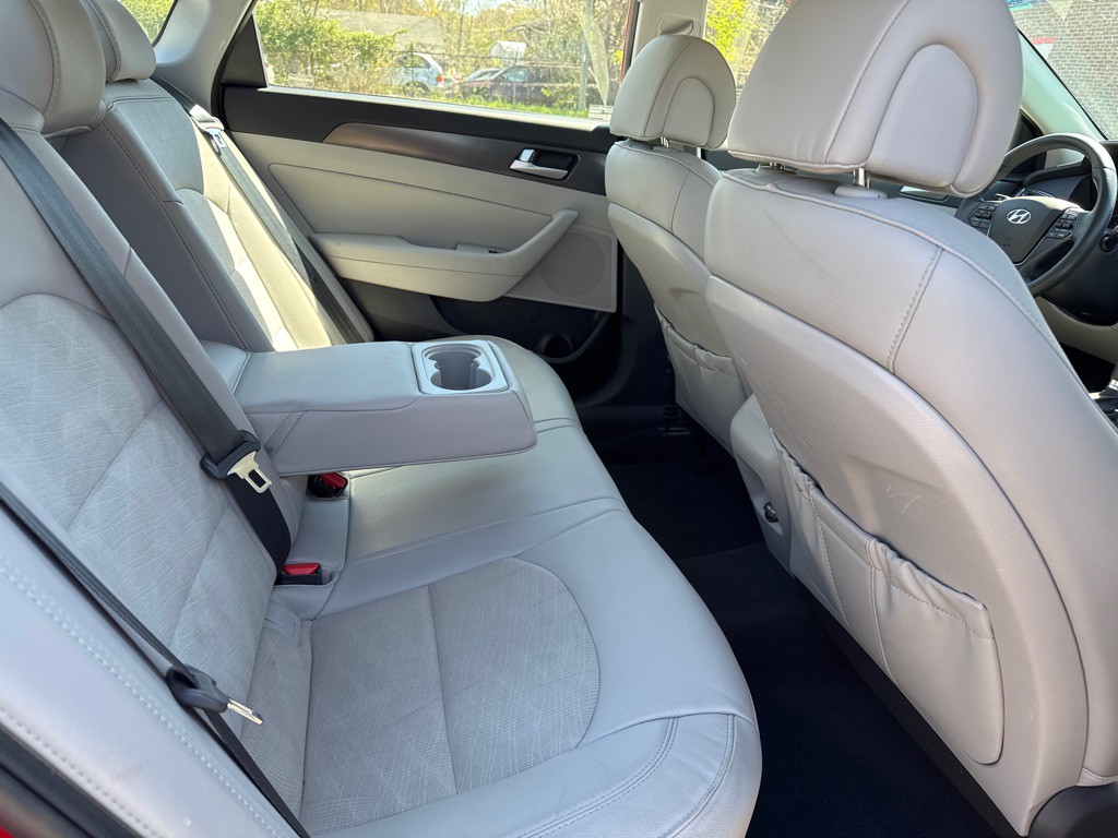 2017 Hyundai Sonata Image 5