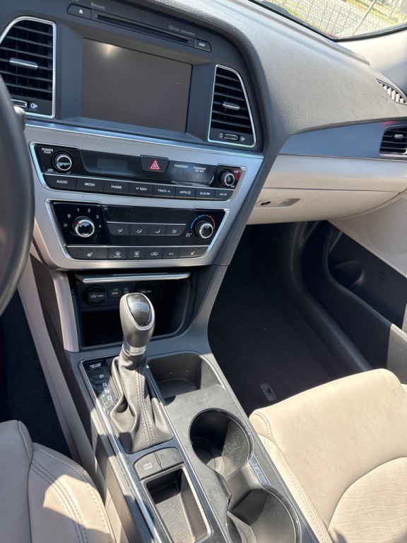 2017 Hyundai Sonata Image 12