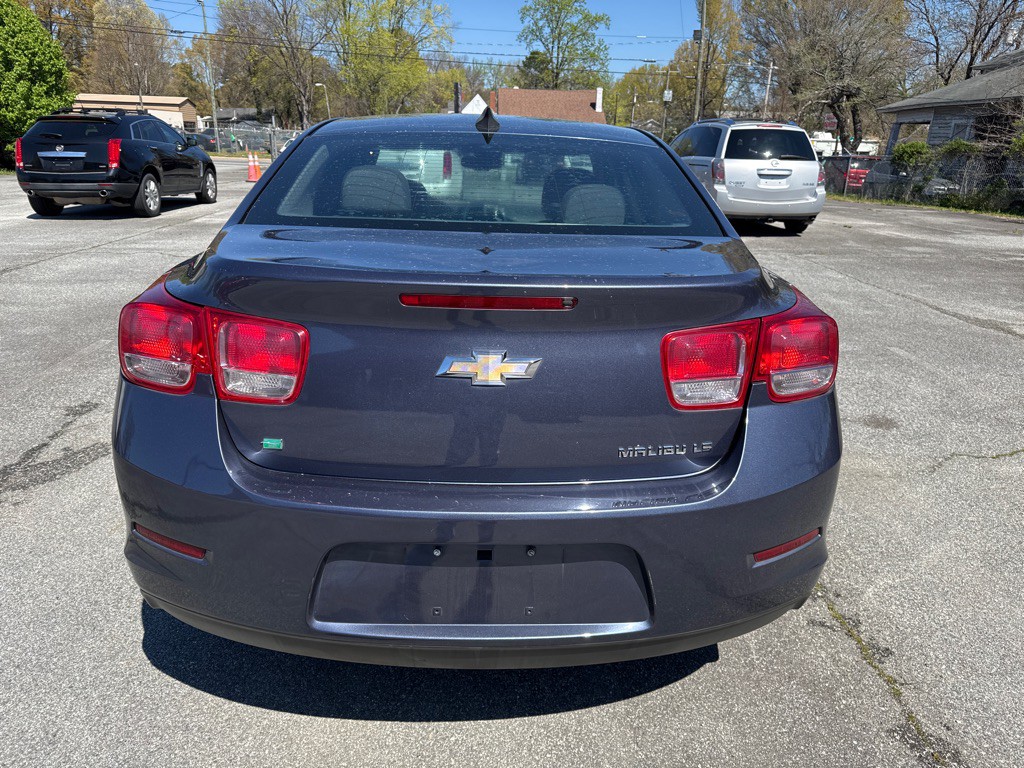 2015 Chevrolet Malibu Image 14