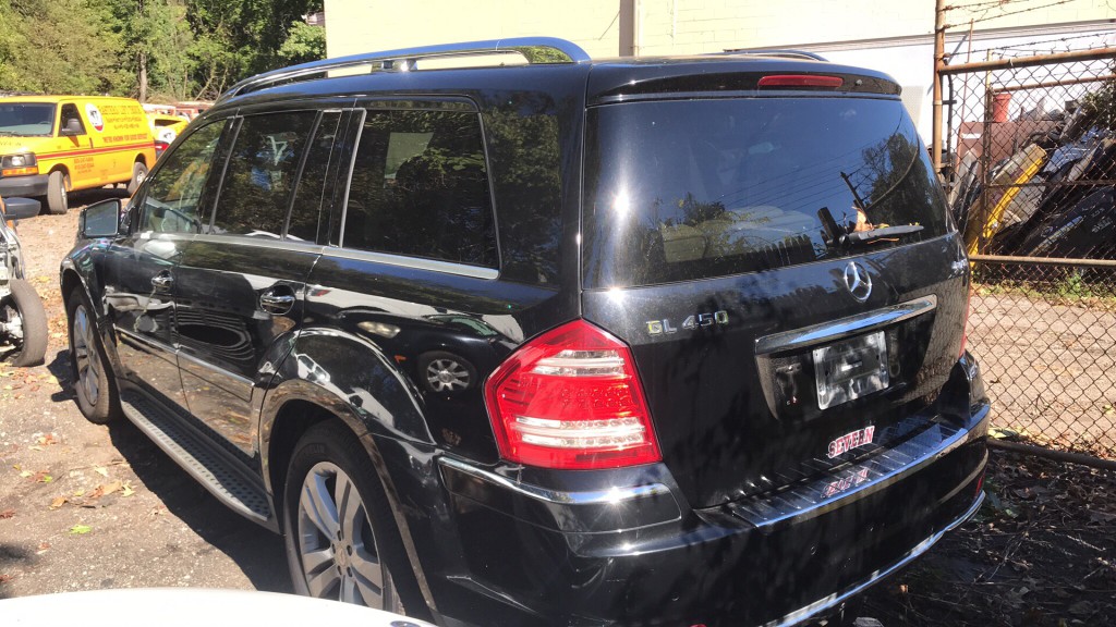 2012 Mercedes-Benz GL-Class Image 2