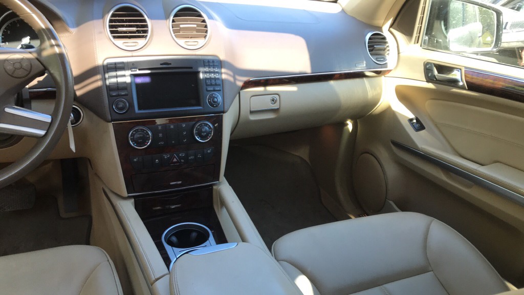 2012 Mercedes-Benz GL-Class Image 7
