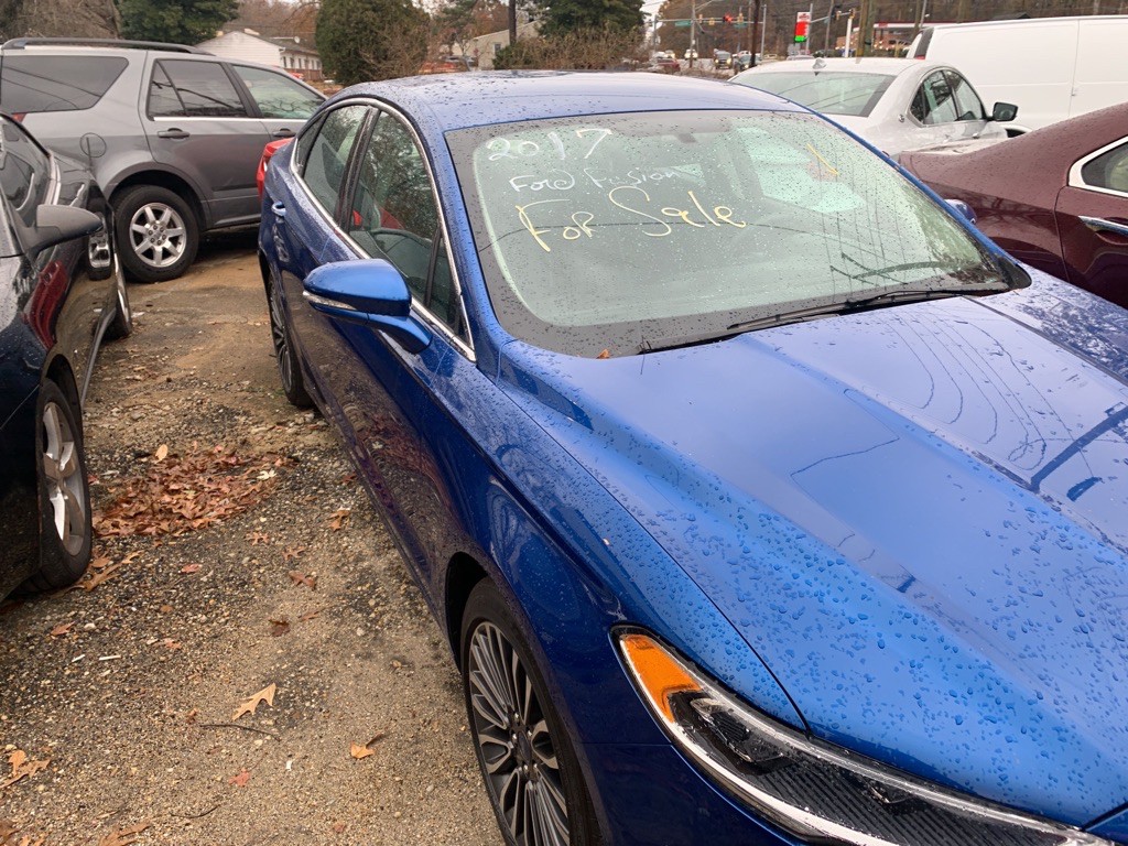 2017 Ford Fusion Image 2