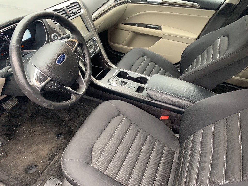 2017 Ford Fusion Image 6