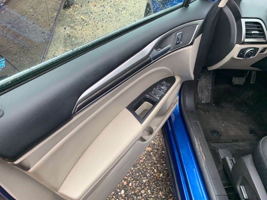 2017 Ford Fusion Image 8