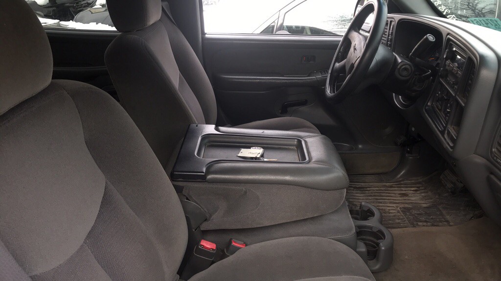 2003 GMC Sierra Image 3