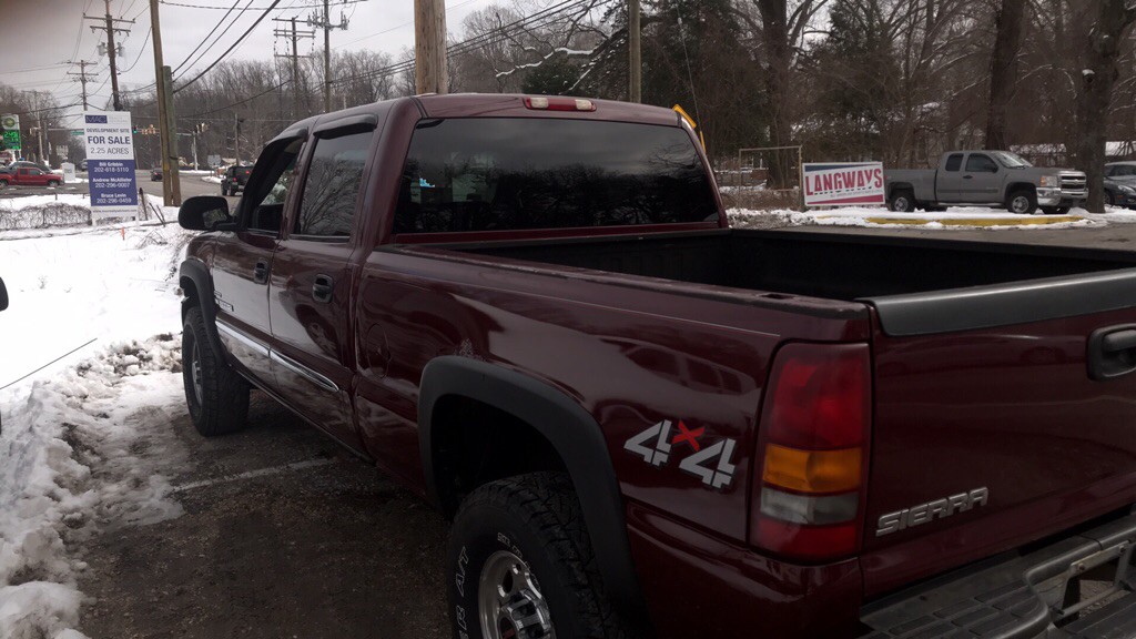 2003 GMC Sierra Image 8