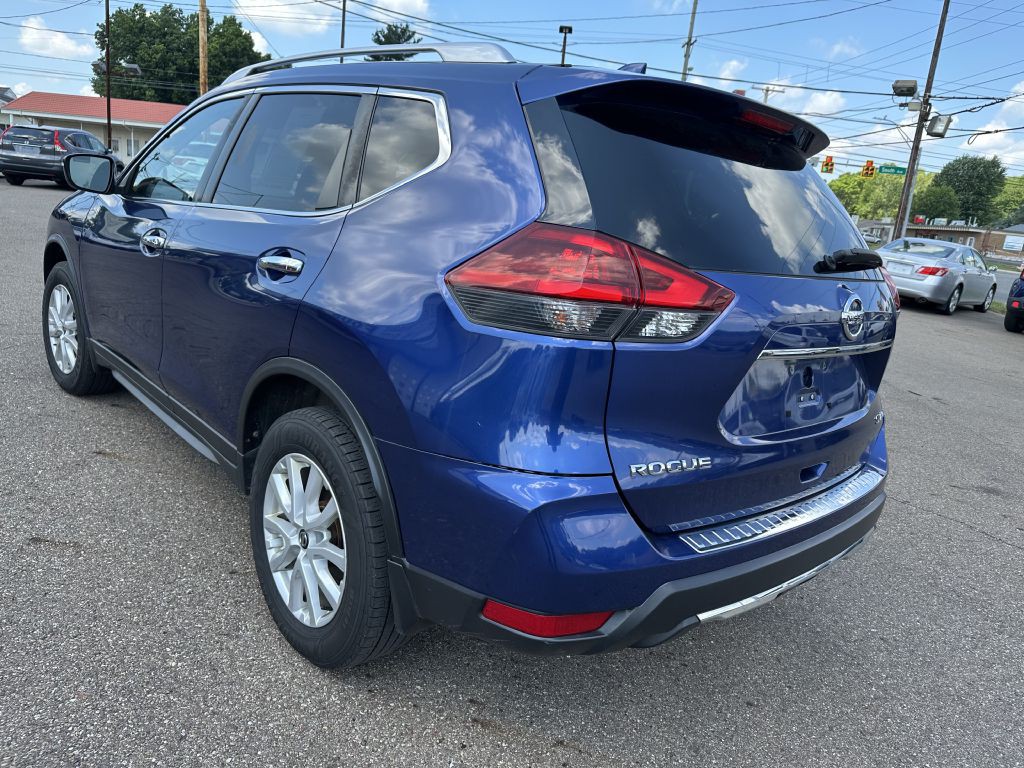 2018 Nissan Rogue Image 4
