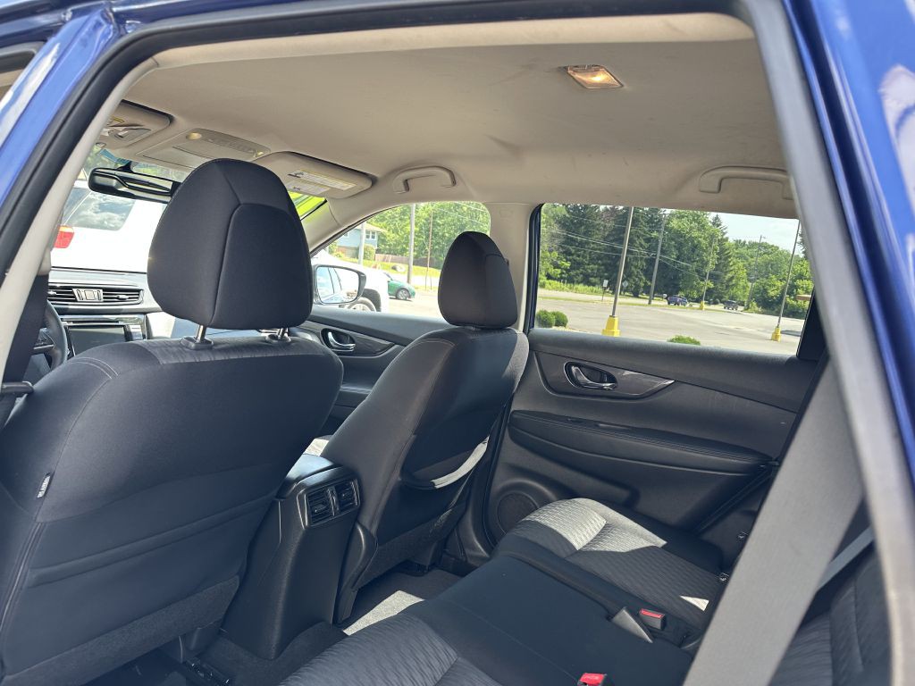 2018 Nissan Rogue Image 14