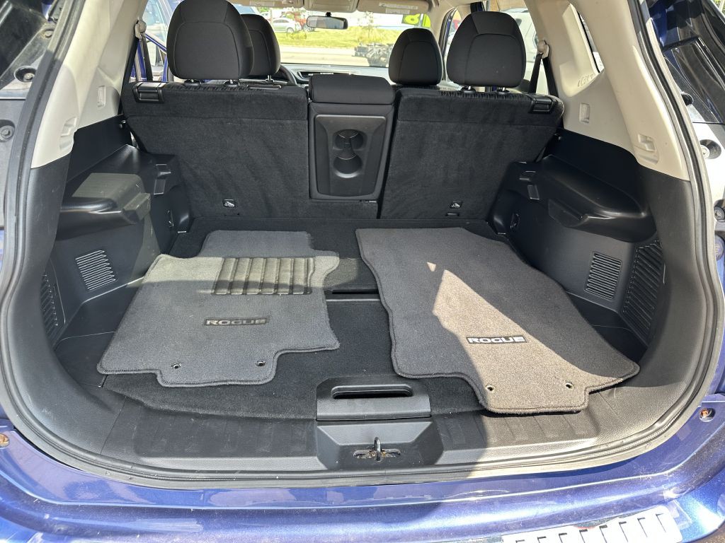 2018 Nissan Rogue Image 15
