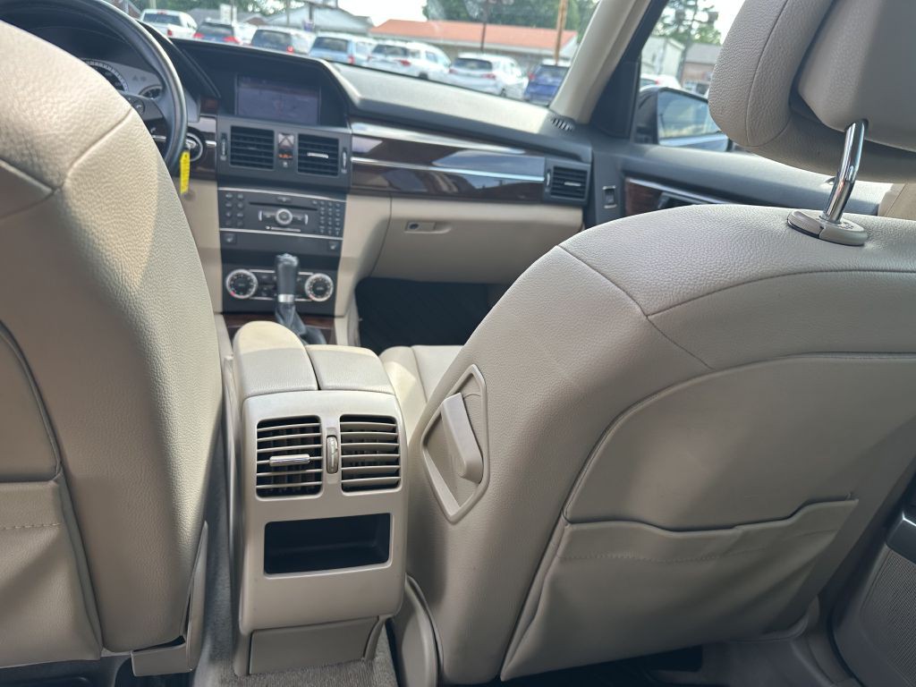 2011 Mercedes-Benz GLK-Class Image 17