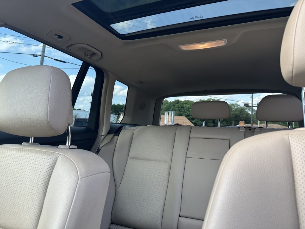2011 Mercedes-Benz GLK-Class Image 18