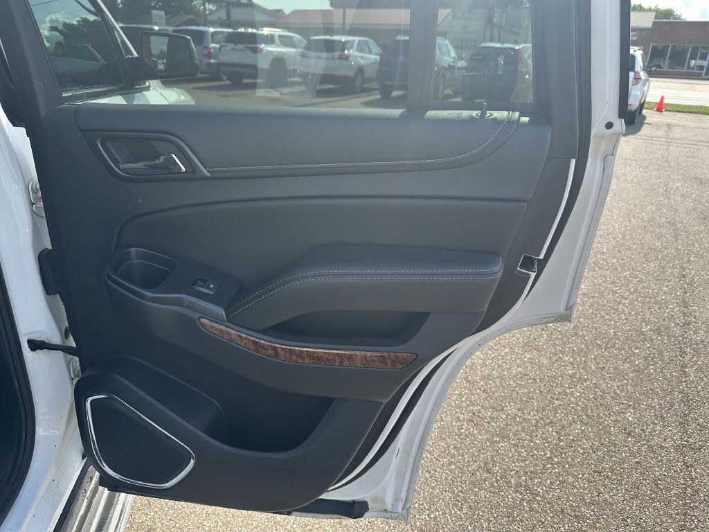 2017 Chevrolet Tahoe Image 32