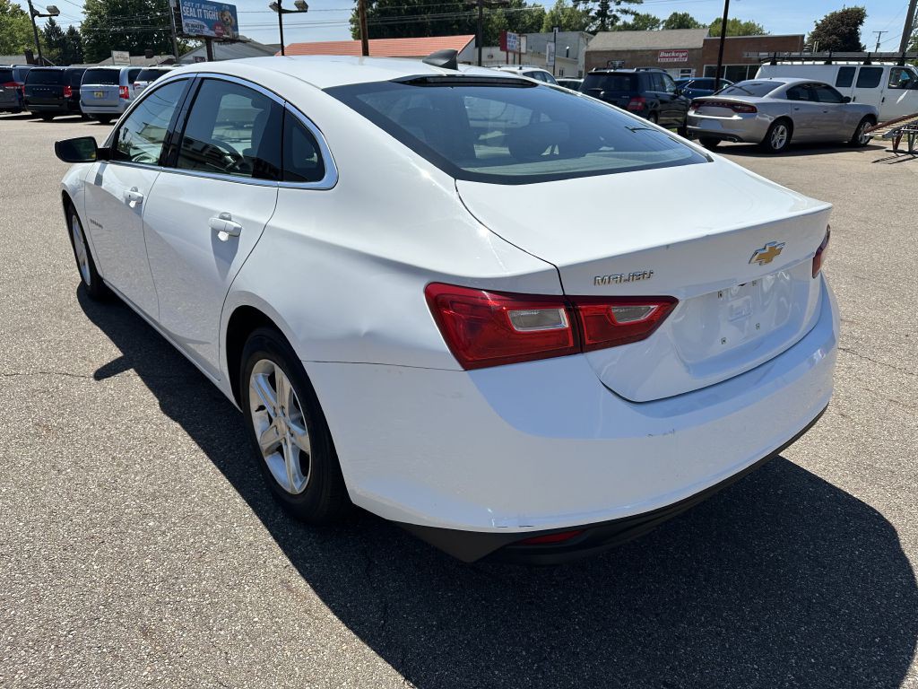 2019 Chevrolet Malibu Image 4