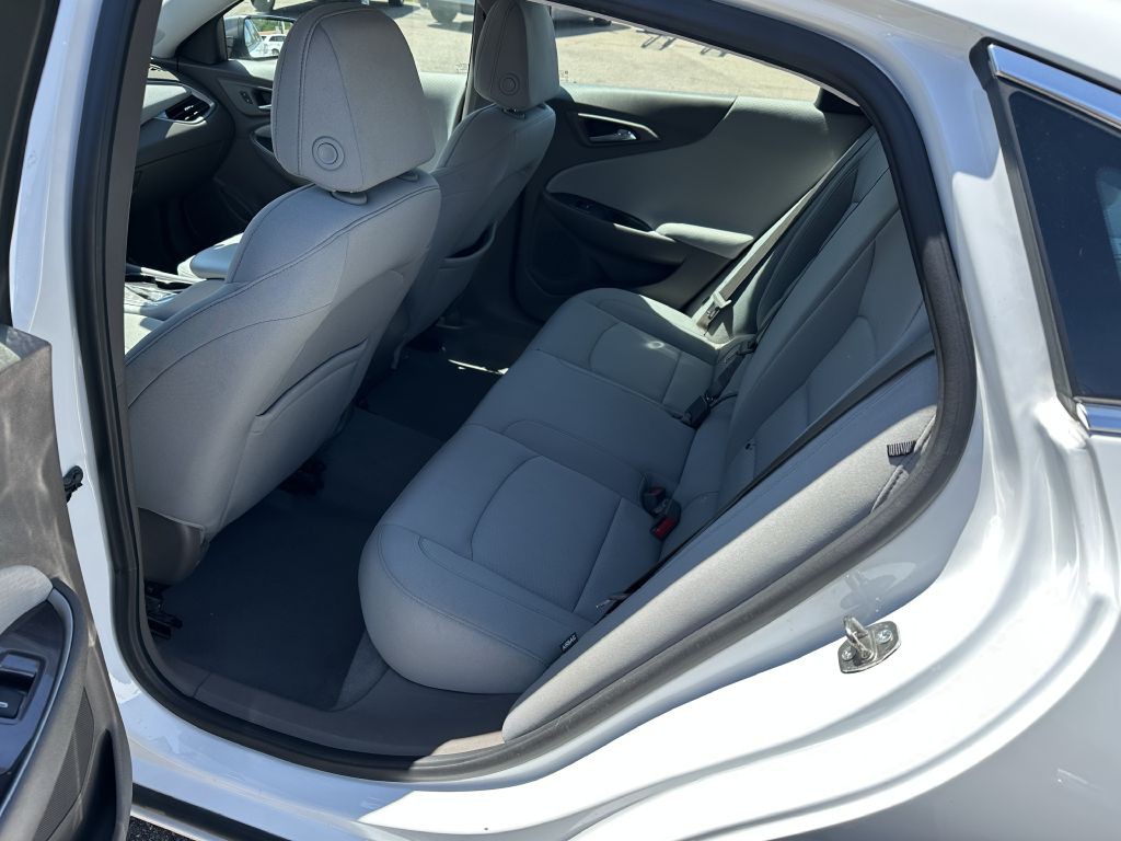 2019 Chevrolet Malibu Image 14