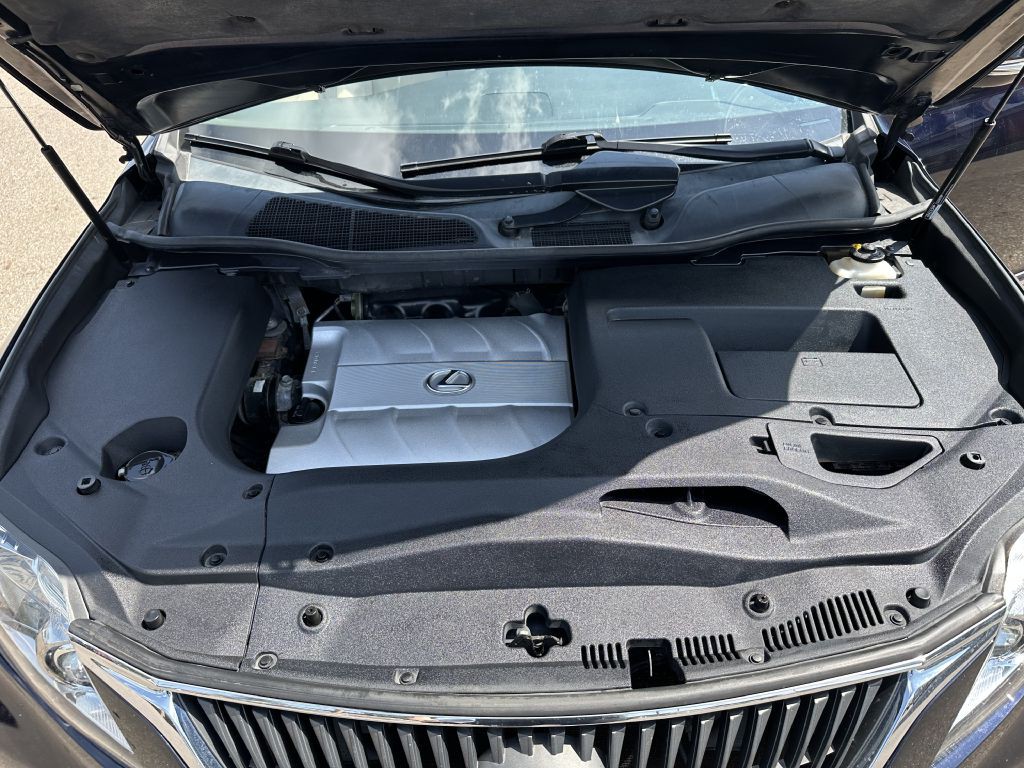 2010 Lexus RX Image 24
