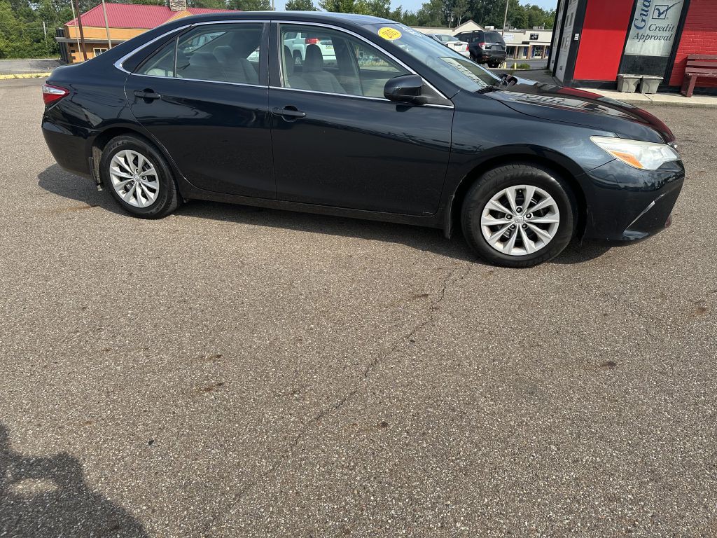 2015 Toyota Camry Image 8
